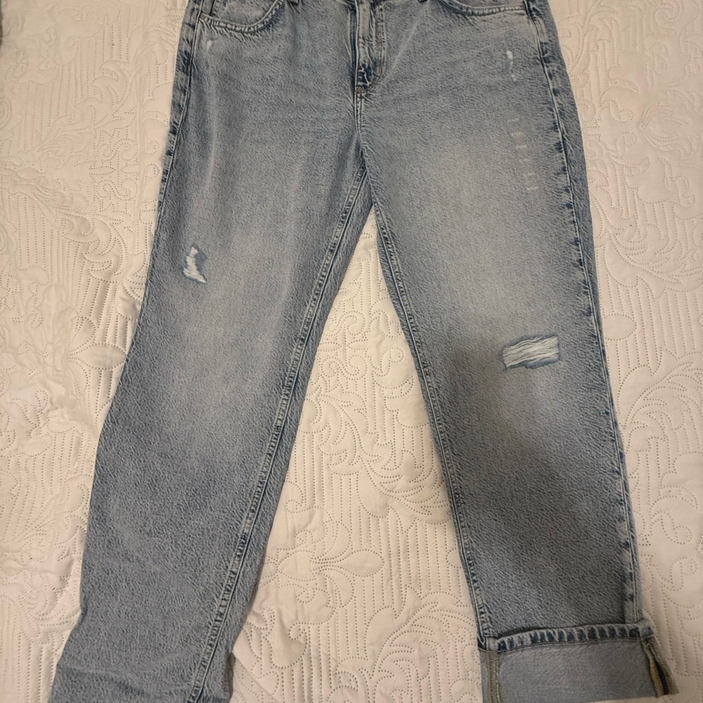 Guess Denim Boyfriend Jeans in Light Wash